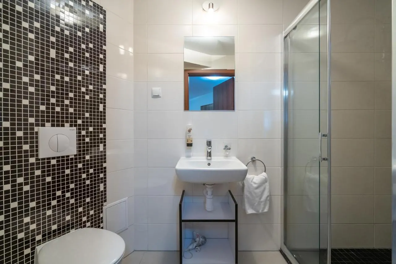 Apartamenty Trzy Sosny Okrzei 1C Szklarska Poręba 0*,  Polska